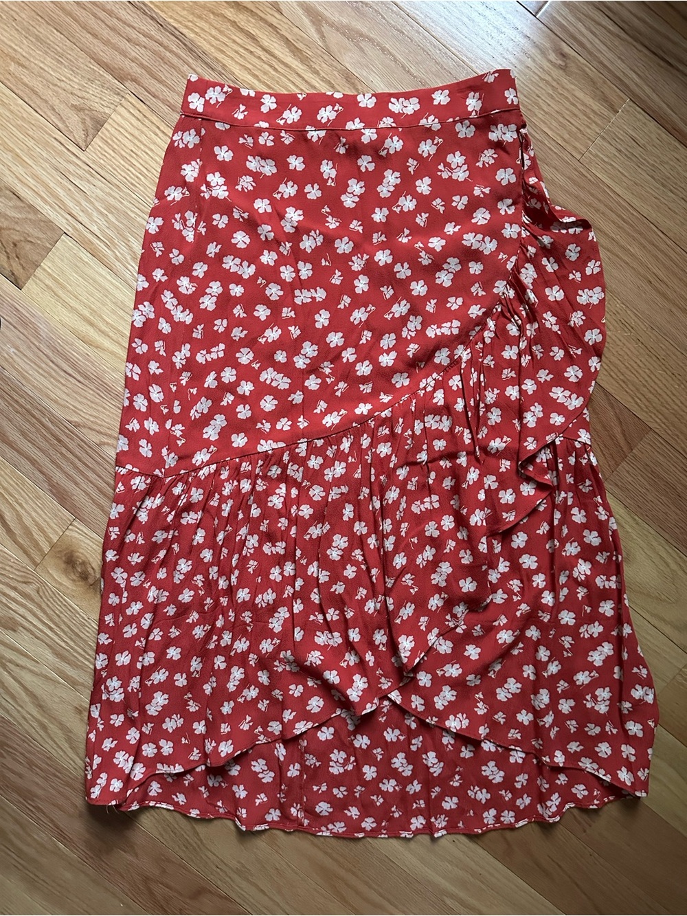 Madewell Floral Ruffle Midi Skirt Size 4 Red White Ditsy Floral ✨